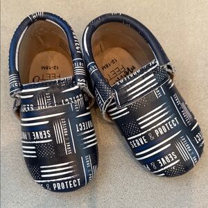 Monkey Feet Navy Blue White Kids Moccasin Shoes To Serve & Protect Sz. 12-18mos